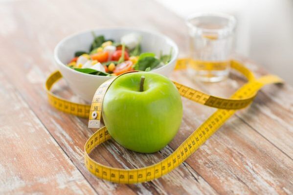 Vegetables, fruits and water are essential for weight loss